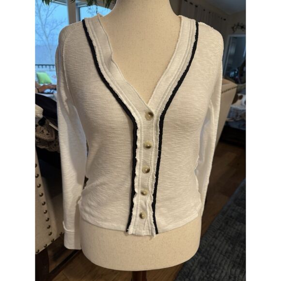 Free People Woman’s Cardigan Size Medium NWT - Picture 8 of 8